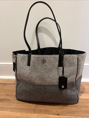 Tory Burch Light Gray Felt Pet Carrier